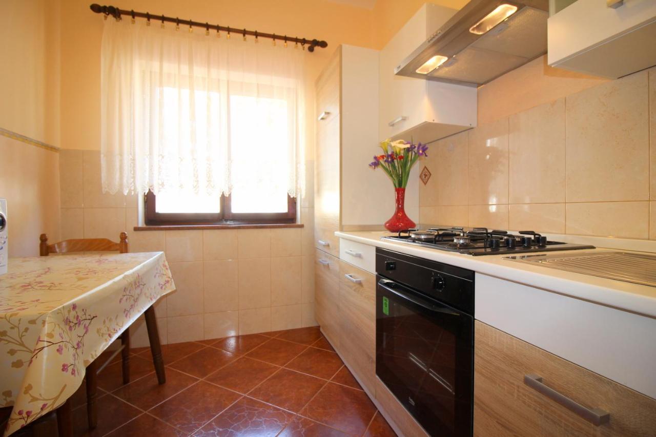 Apartment Liliana Near Beach Poreč Eksteriør billede