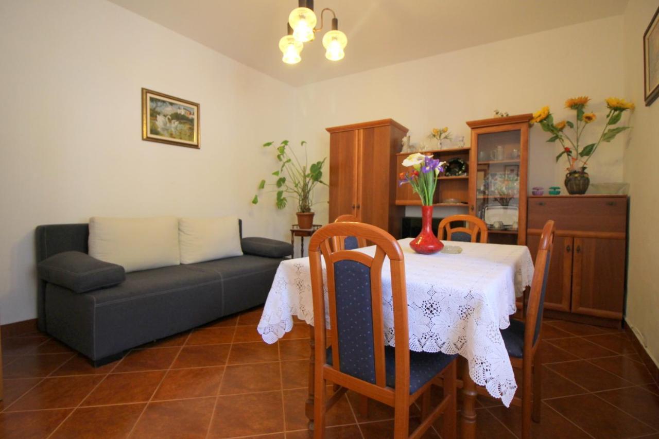 Apartment Liliana Near Beach Poreč Eksteriør billede